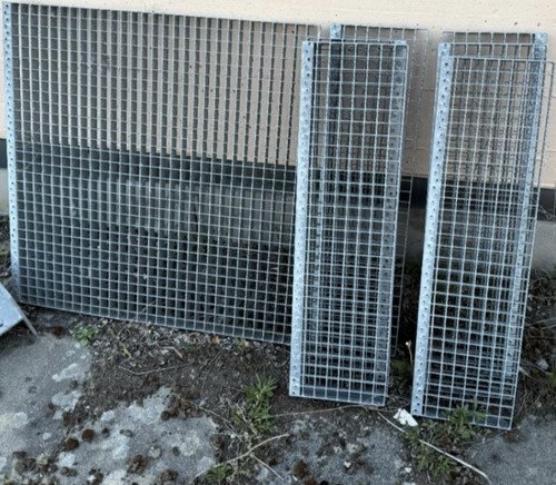 Podesttreppe aus verzinktem